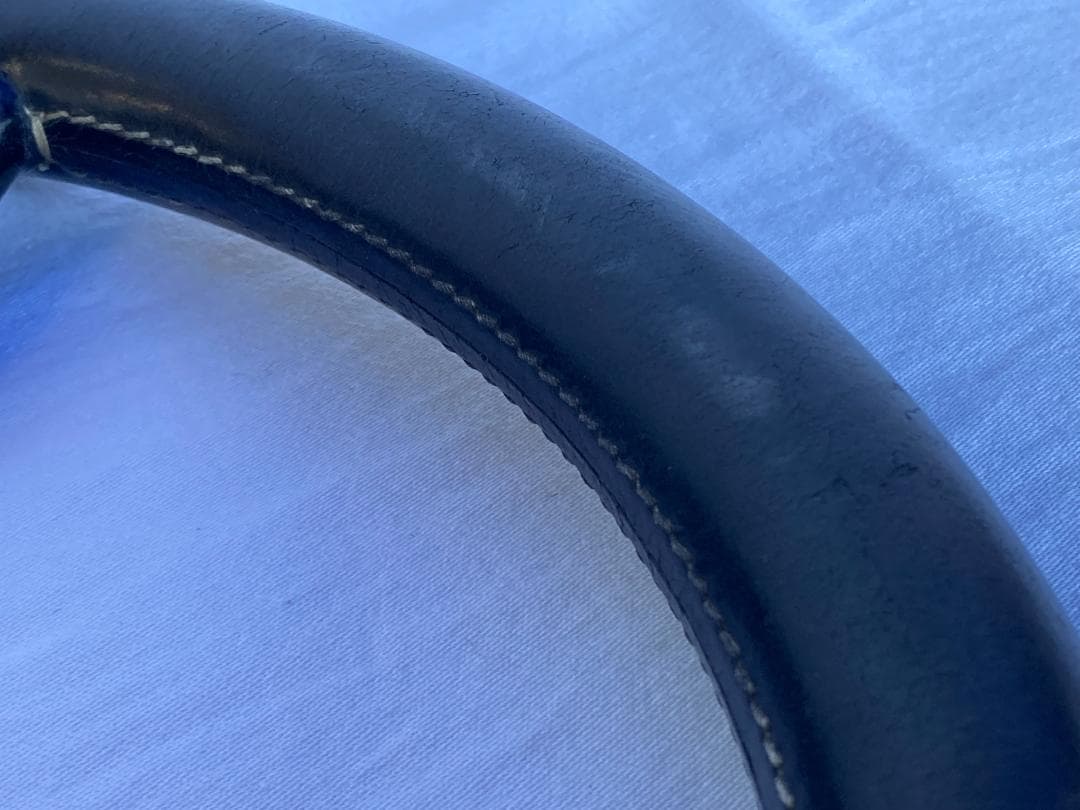 MOMO　モモ　ステアリング　キャバリーノ　３５パイ