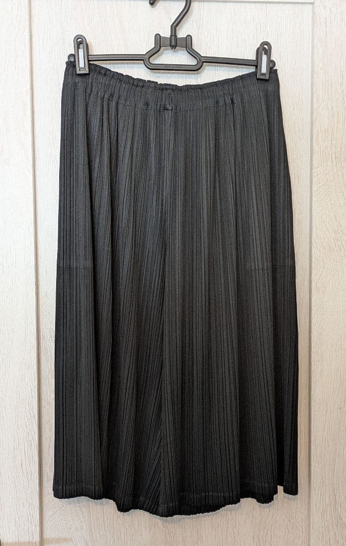 プリーツプリーズ ガウチョパンツ 黒