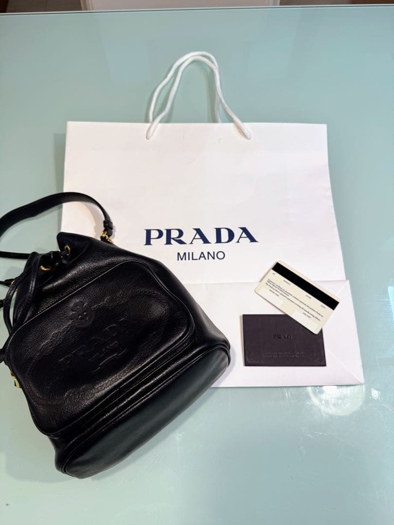 PRADAバケットバッグ ブラック GLACE'CALF レザー 1BH038