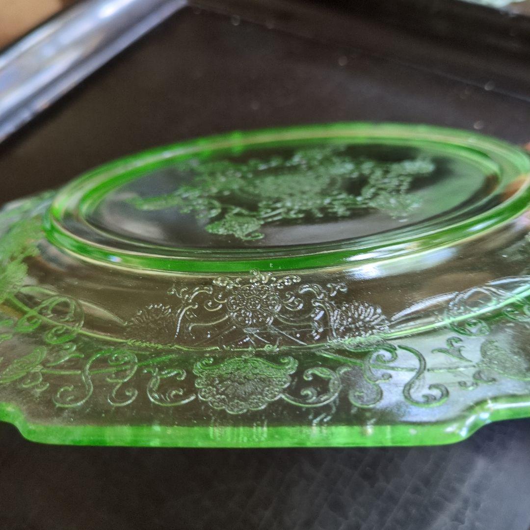ヘーゼルアトラス　ウランガラス　フローレンス　ディプレッションガラス　プレート