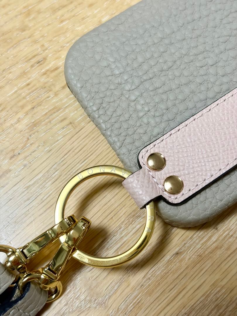 BONAVENTURA iPhone15ケース ショルダー付き