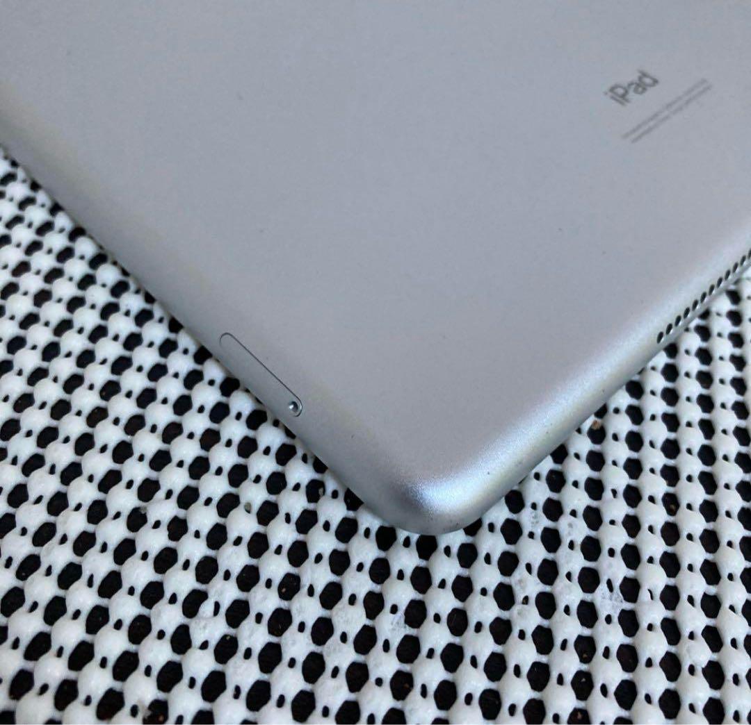 571【早い者勝ち】電池最良好☆iPad7 第7世代 128GB SIMフリー☆