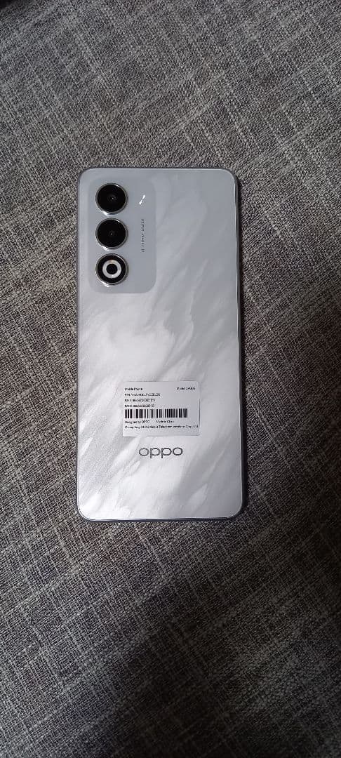 OPPO A5 5G新品未使用　色ホワイト