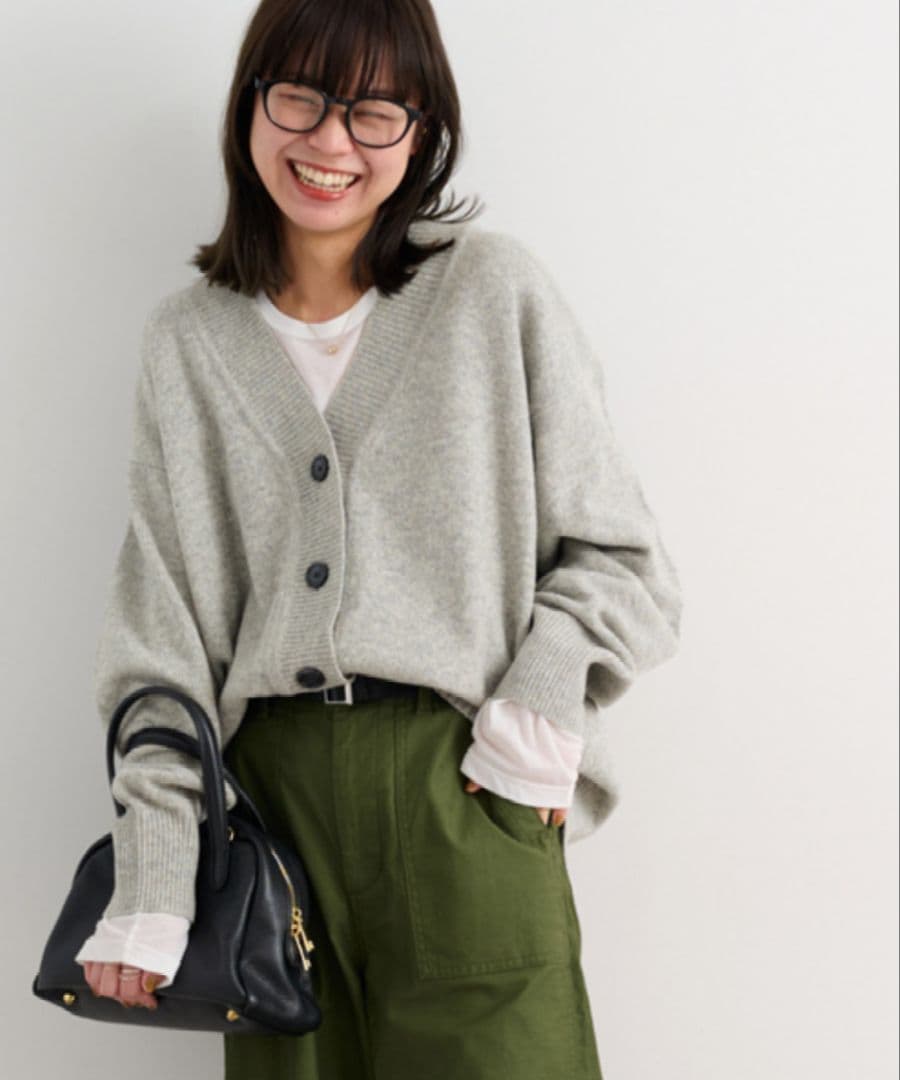 こ*の様 【極美品】ジャーナルスタンダードレリューム　ハミルトンウールVネックカ