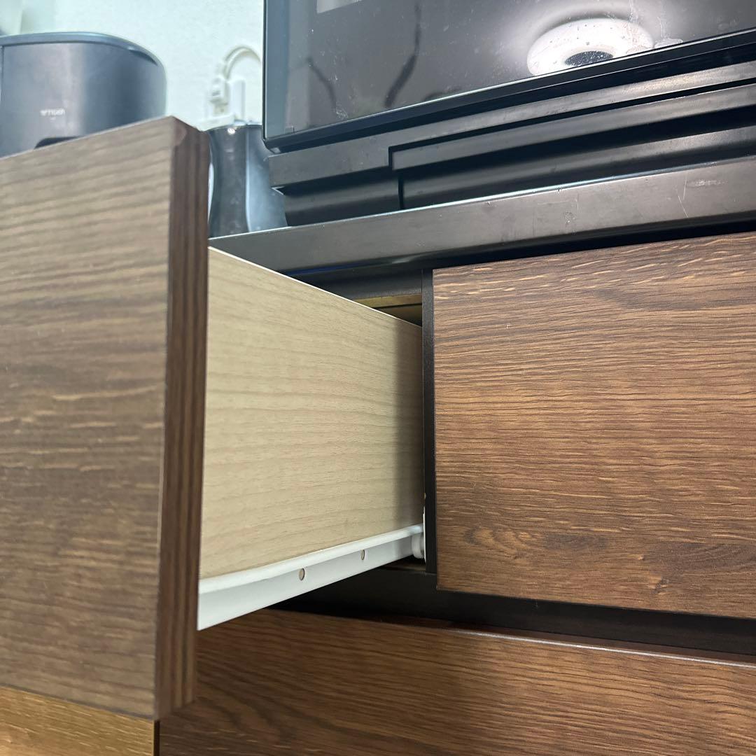 モダンデザイン チェスト　キッチンカウンター　食器棚　サイドボード　ウッド