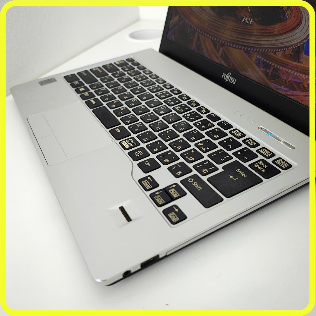 セール価格　SSHD1000GB⭐️windows11　ノートパソコン 　772