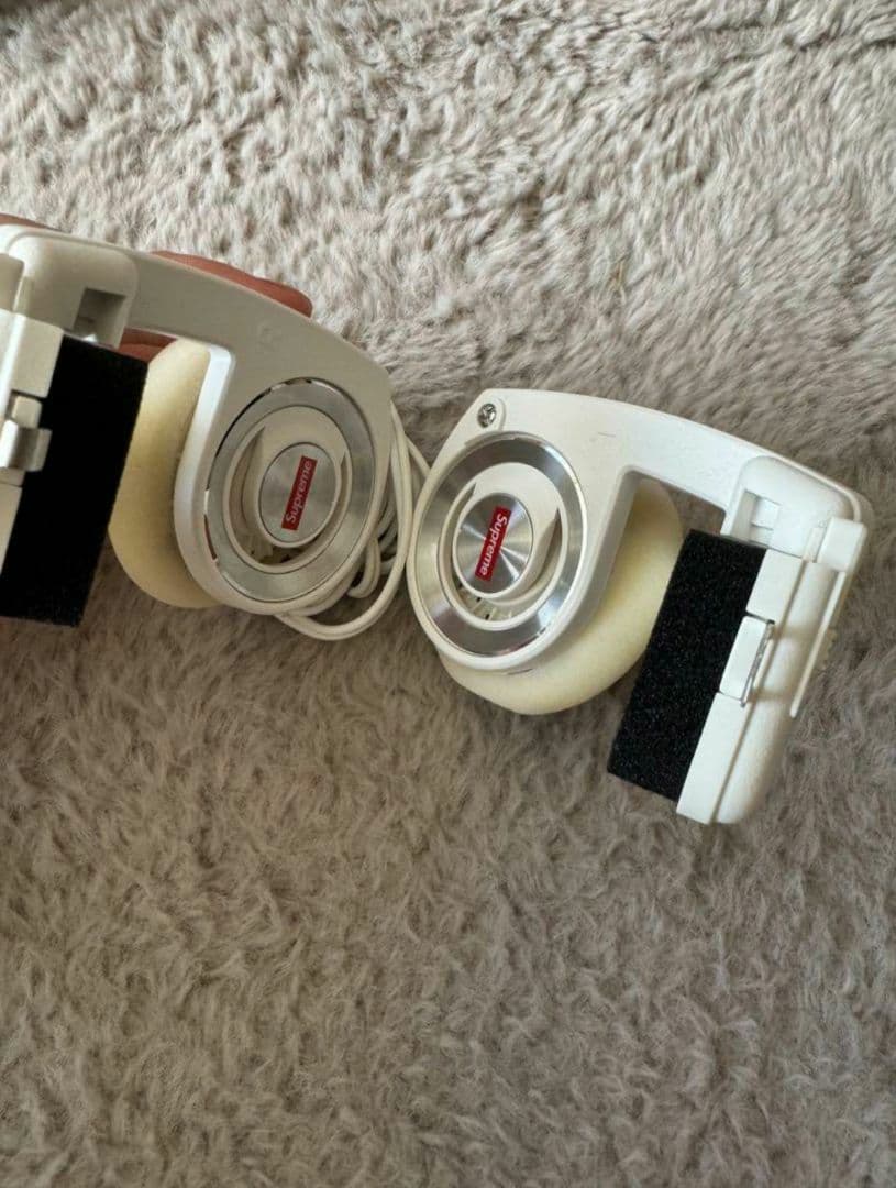 週末特別価格16日まで！！ Supreme / Koss PortaPro