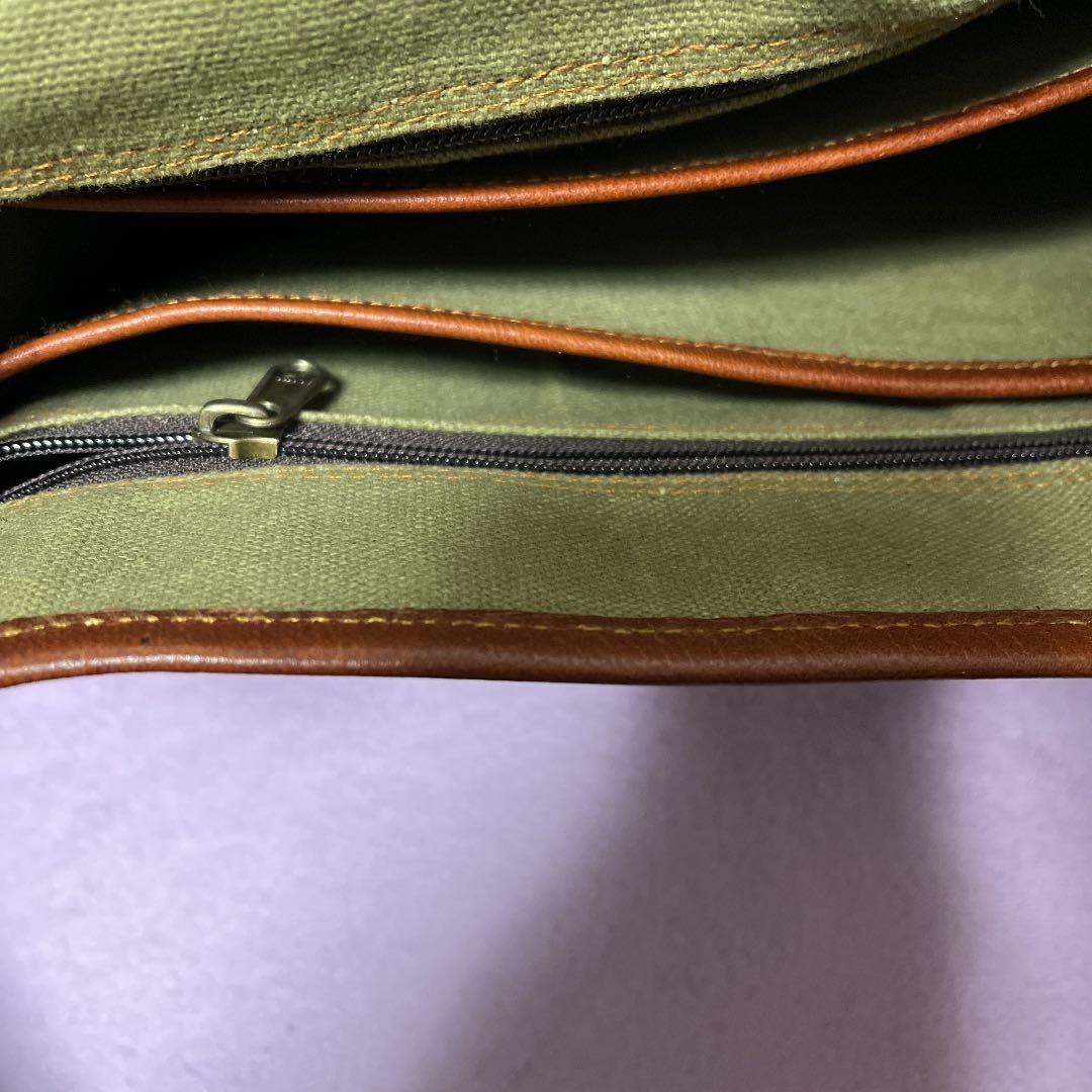 ショルダーバッグ ブラウン