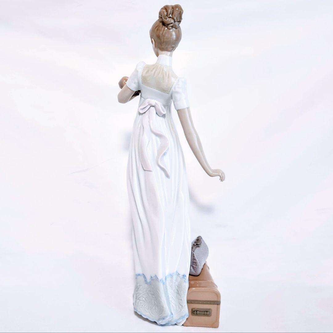 カオカオ　リヤドロフィギュリン〘僕がお供だよ〙No.6753傘欠品