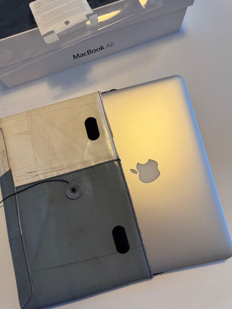 MacBook Air 2012 フライタグ（FREITAG）ケース付き