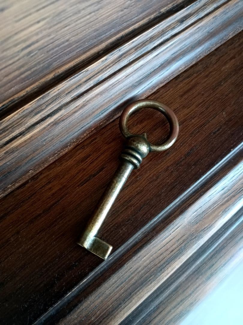 高級オランダ製　クラシック　アンティーク　木製グランドキャビネット　カップボード