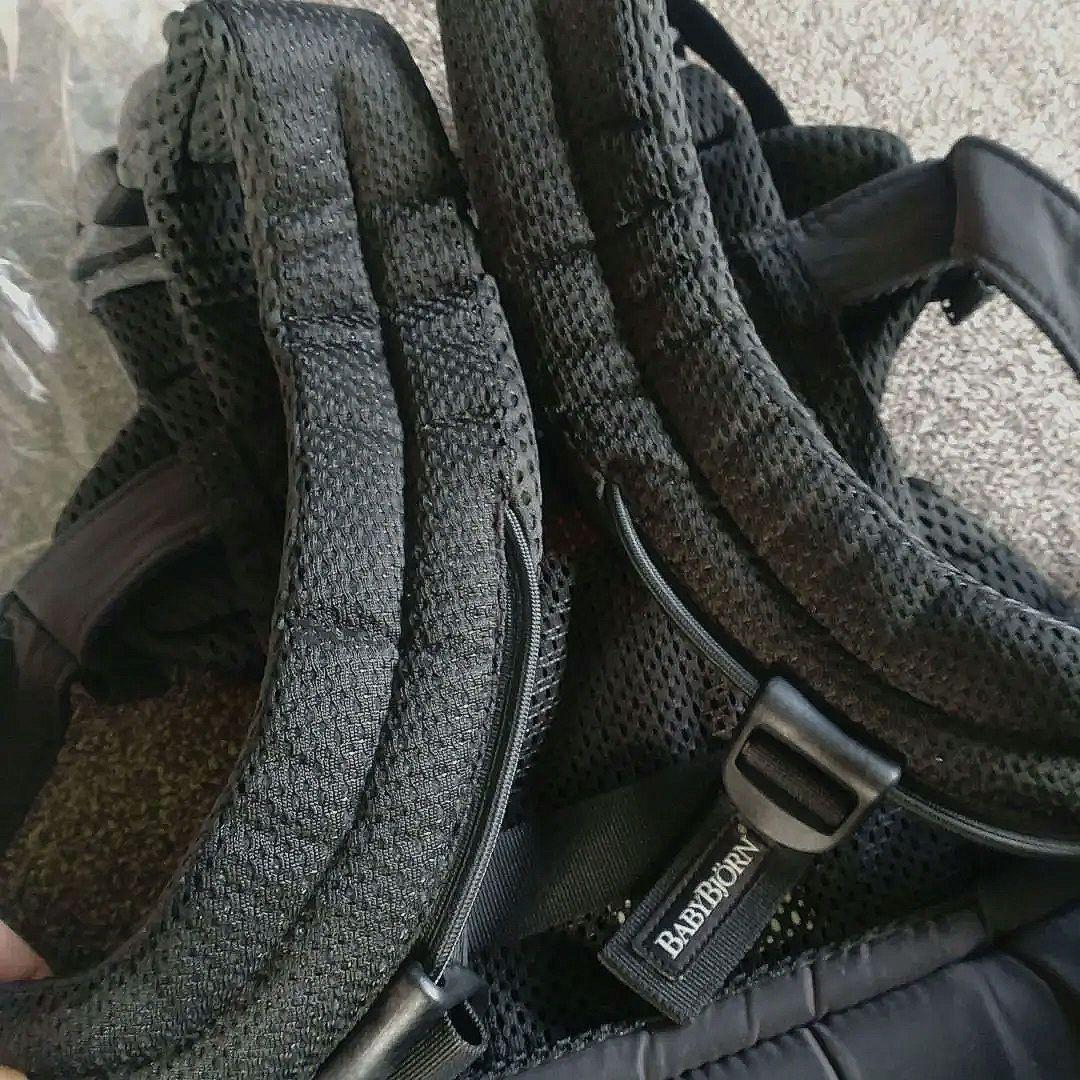 BabyBjörn HARMONY ベビービョルン　ハーモニー　ブラック