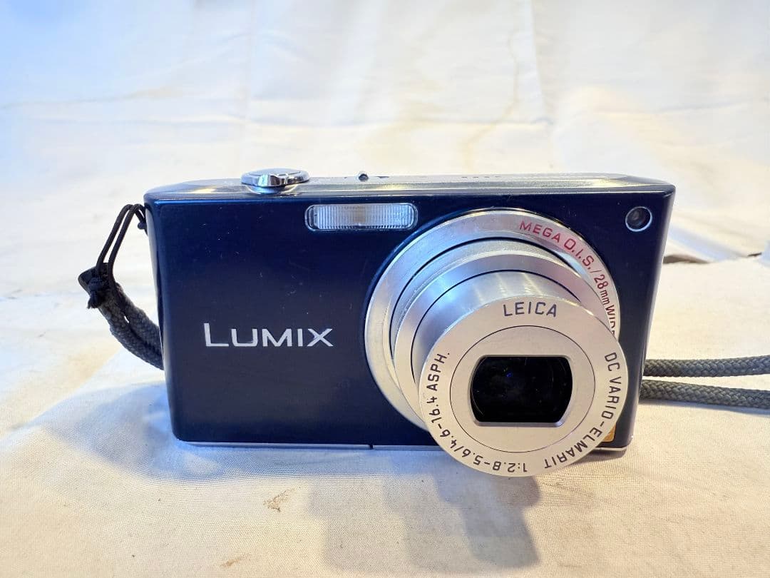Panasonic LUMIX DMC-FX33 コンパクトデジカメ