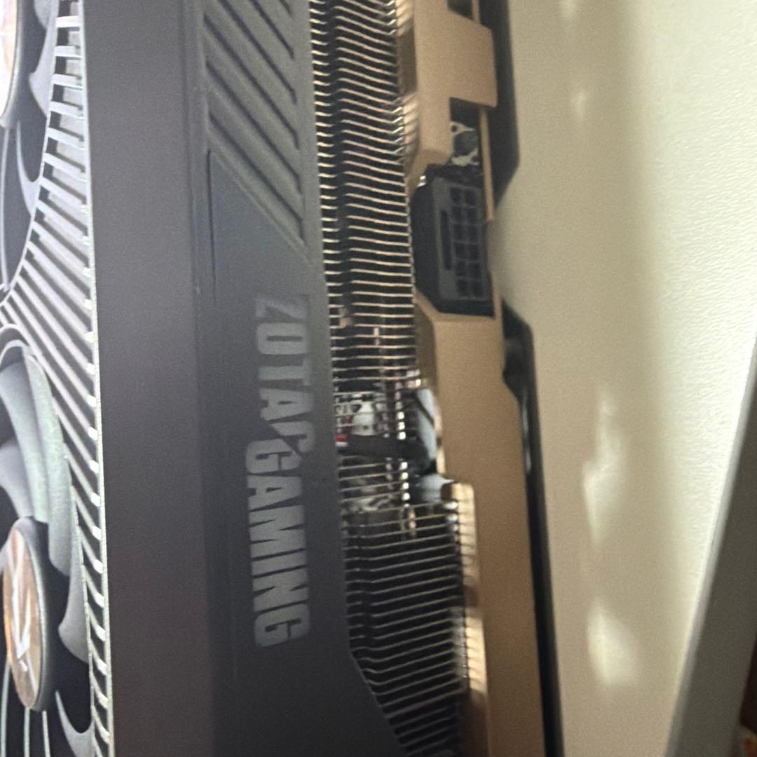 ZOTAC GeForce RTX 5070Tiグラフィックボード