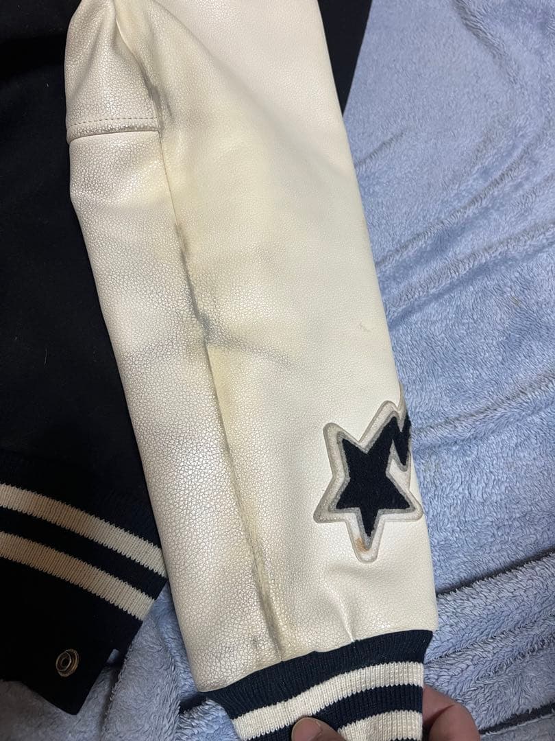 アベイシングエイプ スタジャン