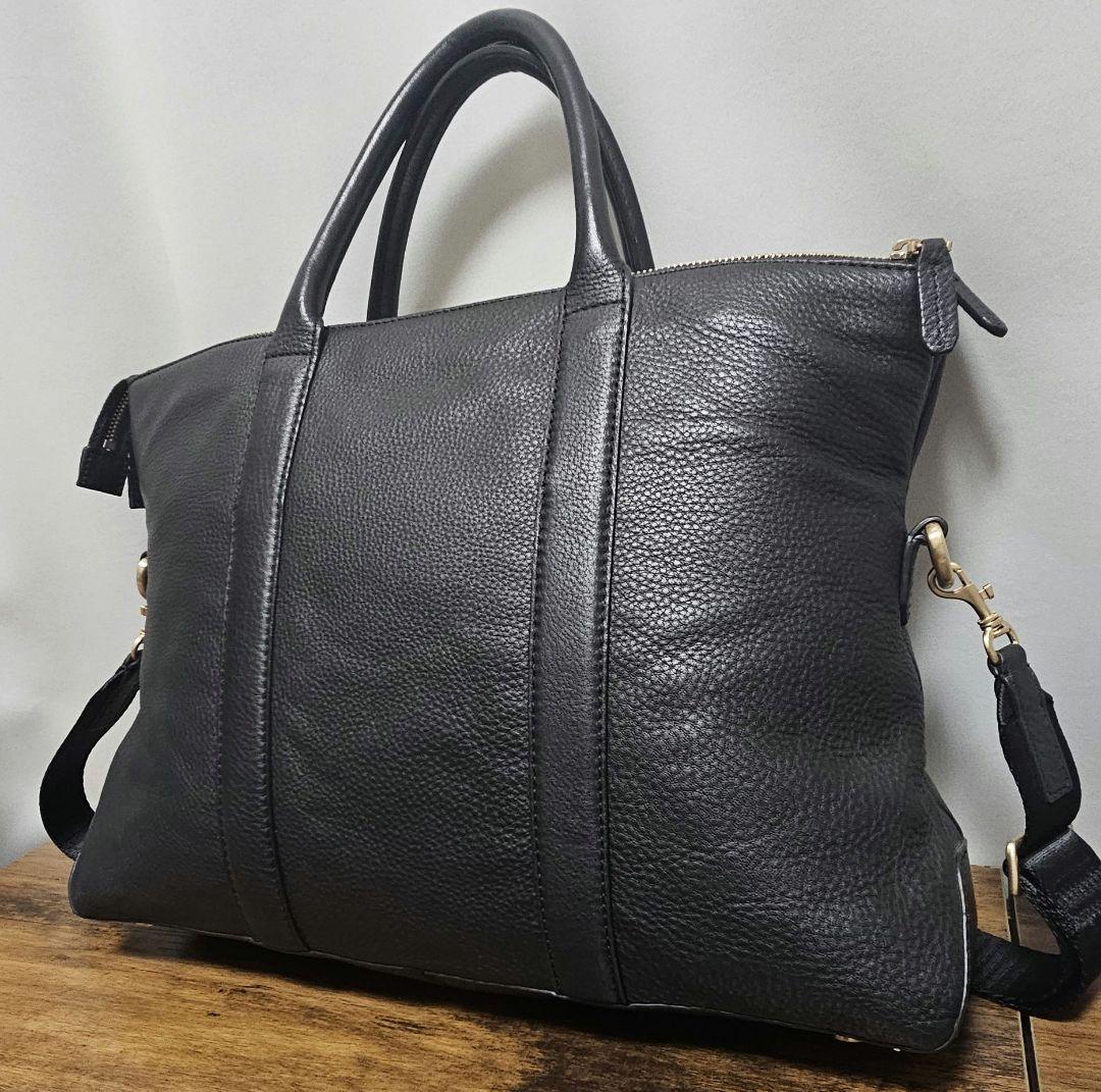 【ほぼ使用せず】 メルセデスベンツ × ブリー コラボ　ビジネスバッグ 本革 黒