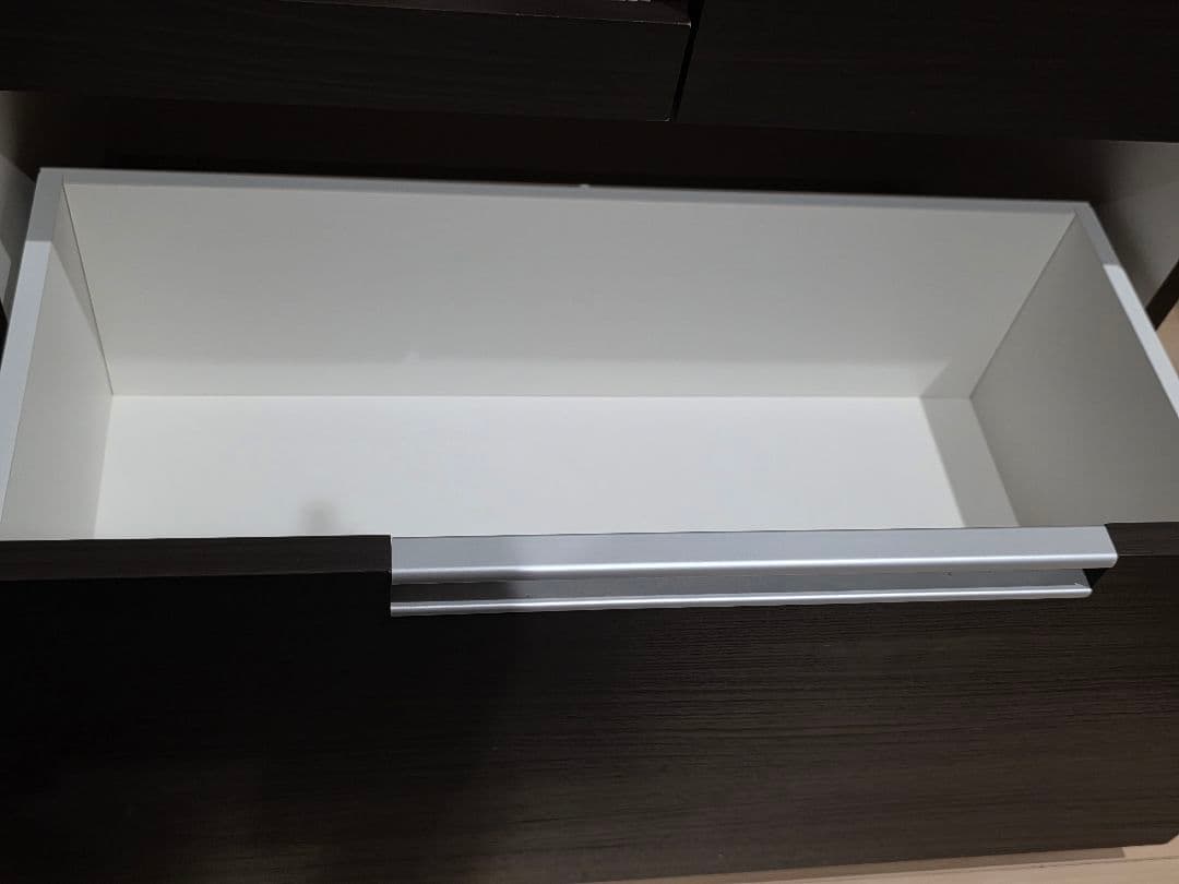 ①ニトリ　キッチンボード　食器棚