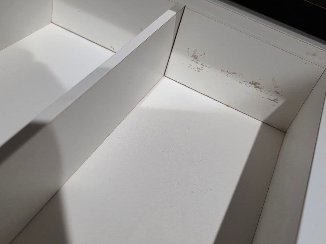 ①ニトリ　キッチンボード　食器棚