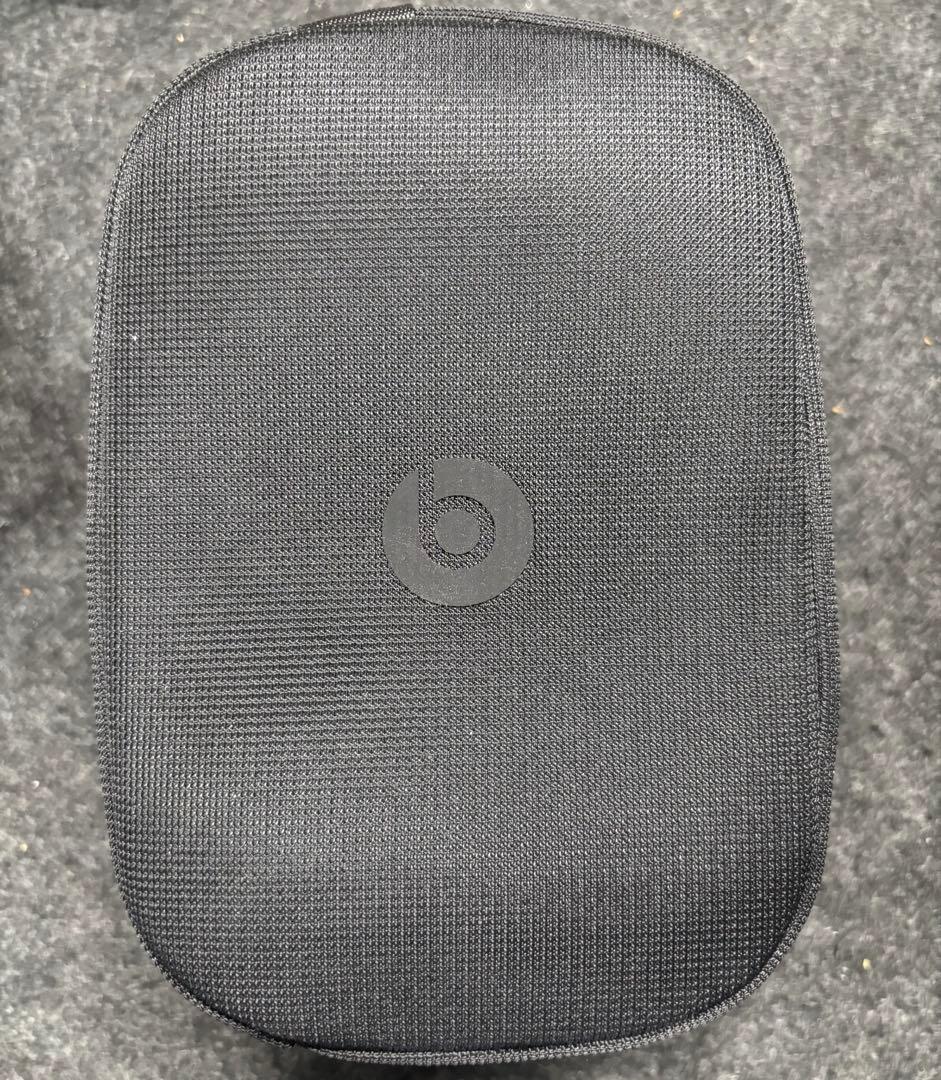 Beats Studio Pro ワイヤレスヘッドフォン ネイビー