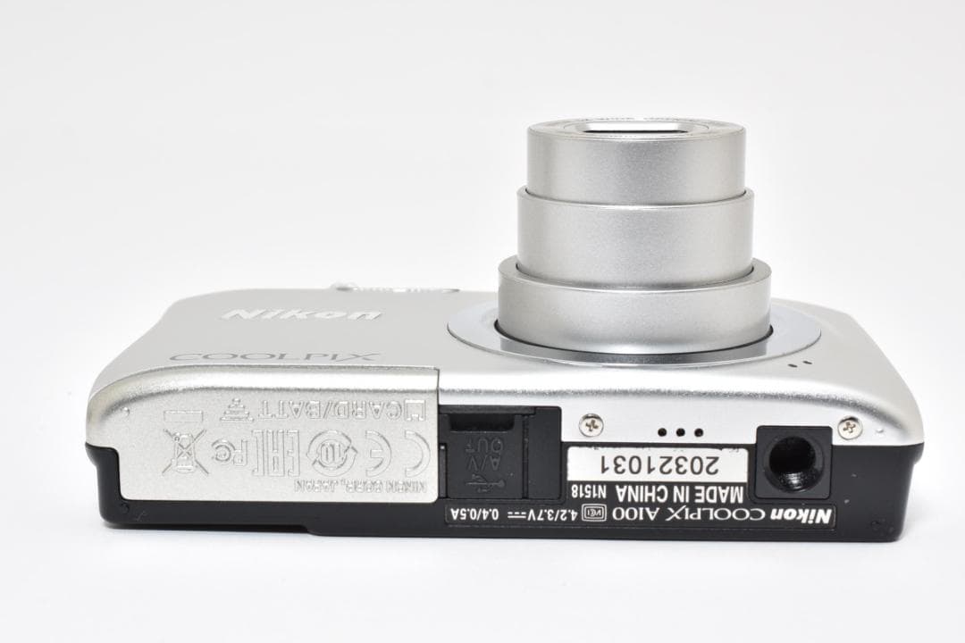 ■ 美品 ■ ニコン　Nikon COOLPIX A100 シルバー