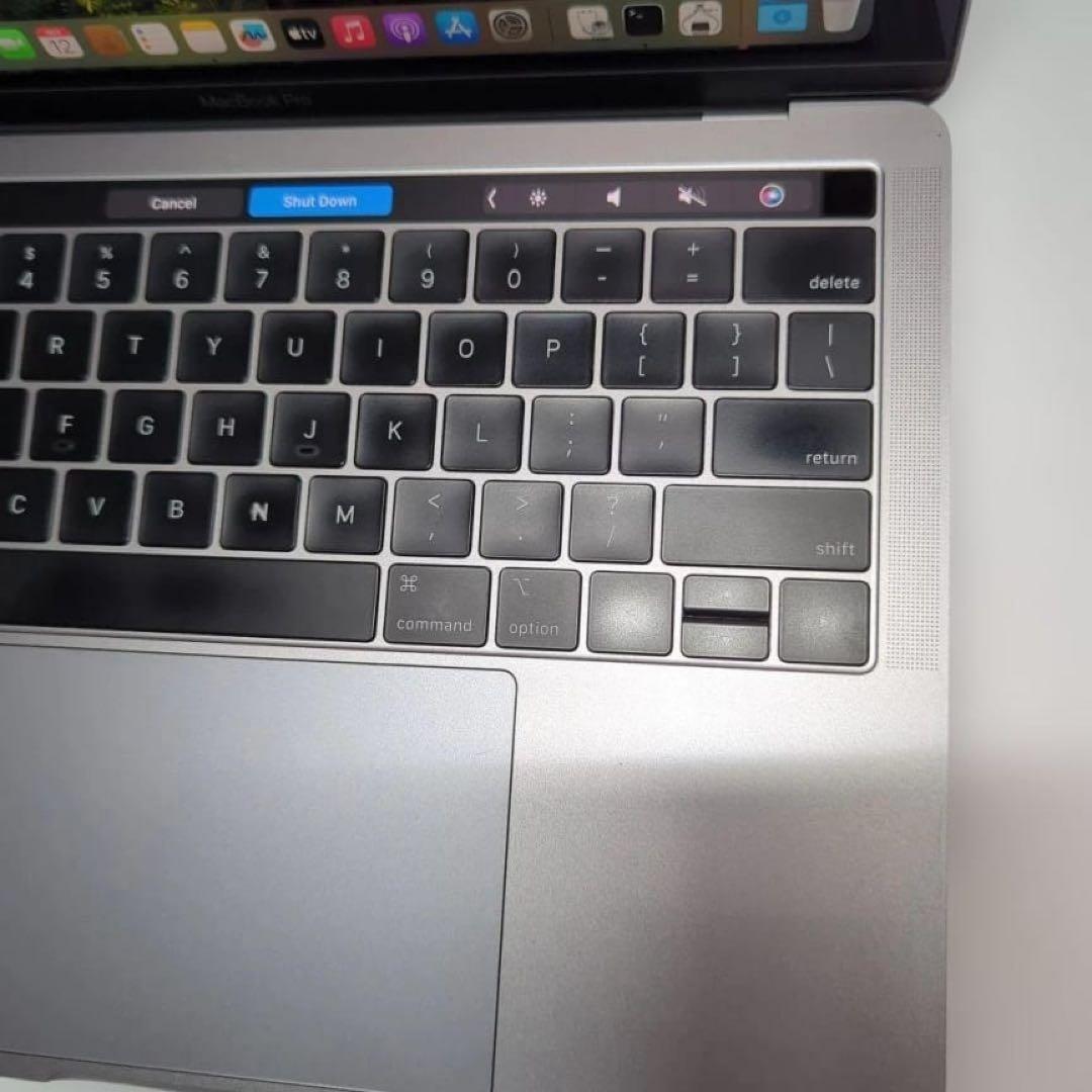A*b様 A1989 MacBook Pro 2018 i7 16GB