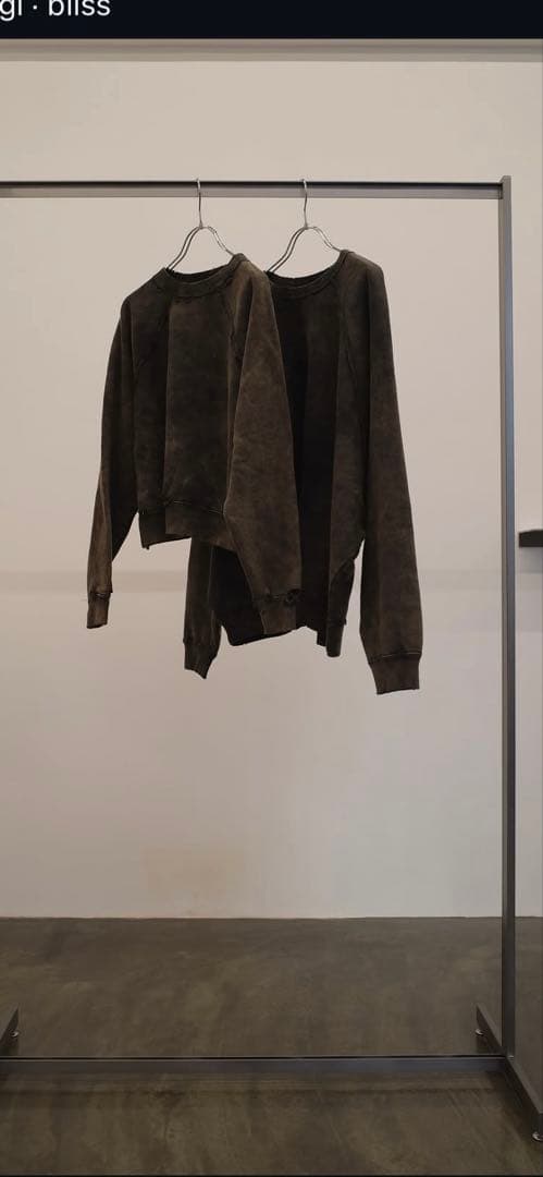 LON ♡TOW SIDE SWEASHIAT KHAKI完売
