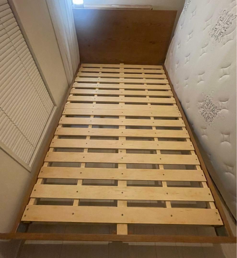 【送料込】unico adday セミダブル　ベッドフレーム　コンセント無