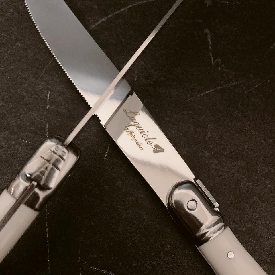 【専用出品】LAGUIOLE ラギオール カトラリー 34本セット ホワイト 白