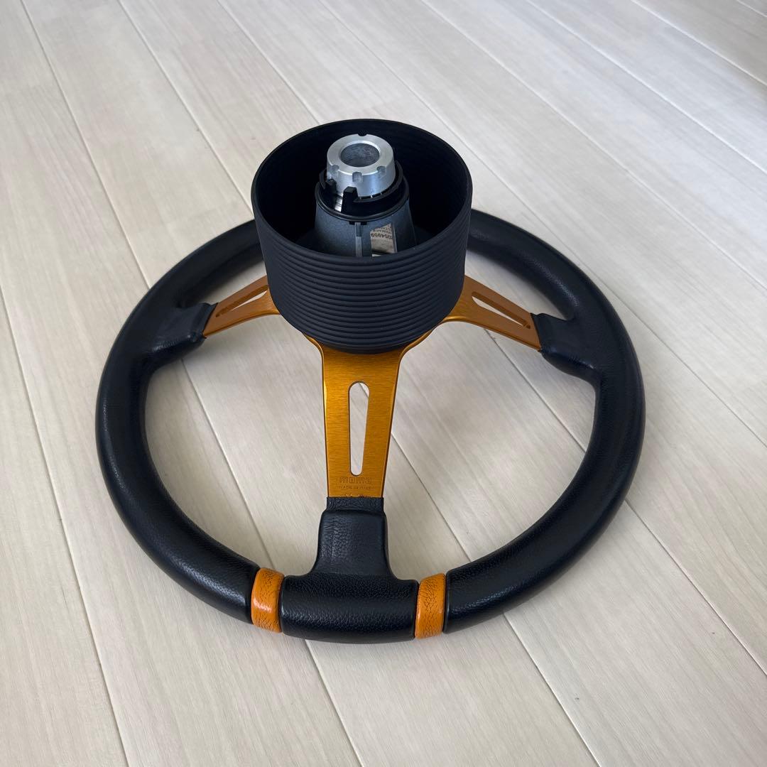 MOMOステアリング　ボスセット