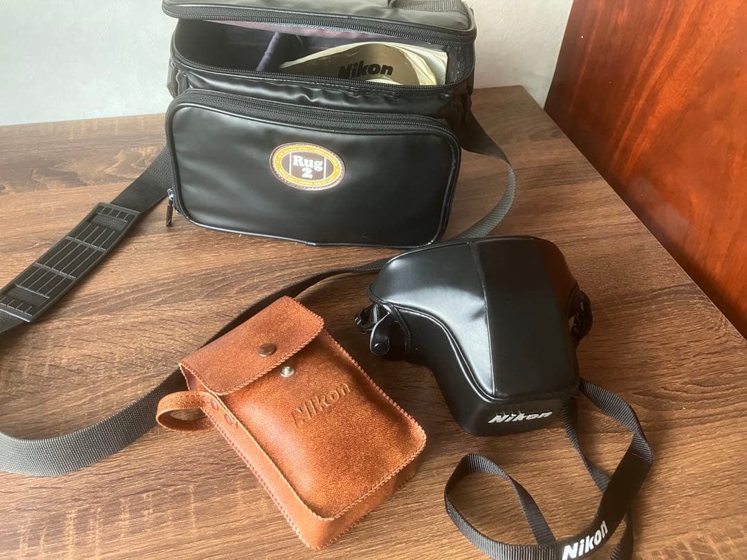 ニコン　FE ストロボ付き