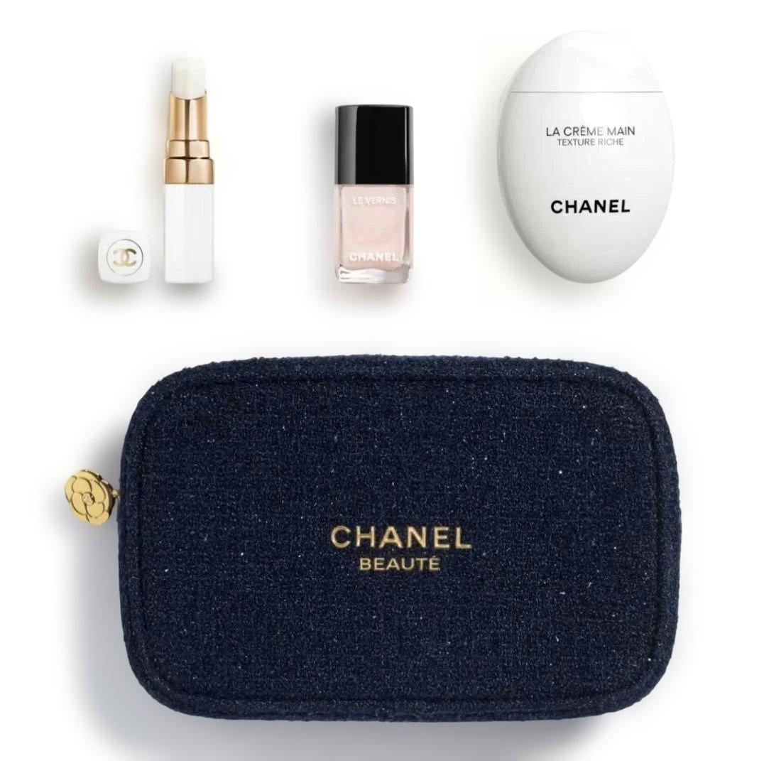 出品12/12まで【CHANEL】シャネル　2025 クリスマスコフレ