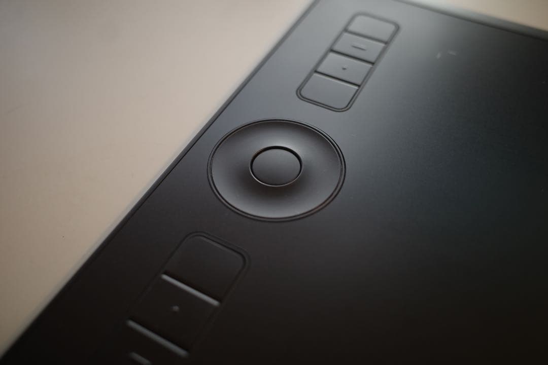 Wacom Intuos Pro Medium(プロペン2欠品)