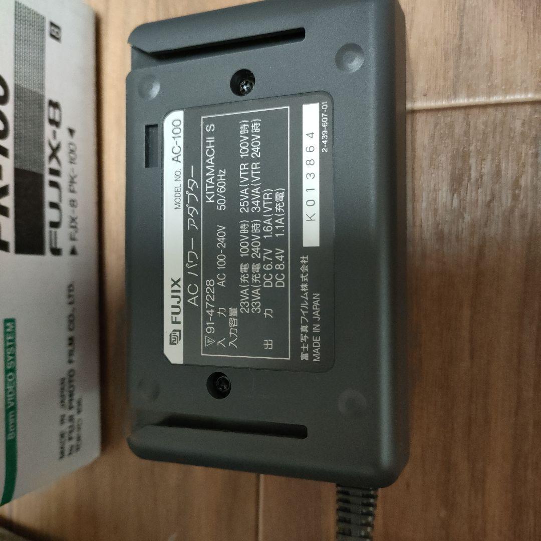 Simple Hi8 VK-100 ビデオカメラ本体、ビデオポートキット等