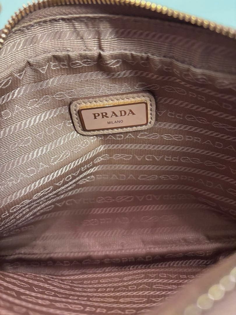 プラダ PRADA 斜めがけショルダーバッグ レザー　ベージュ　ゴールド