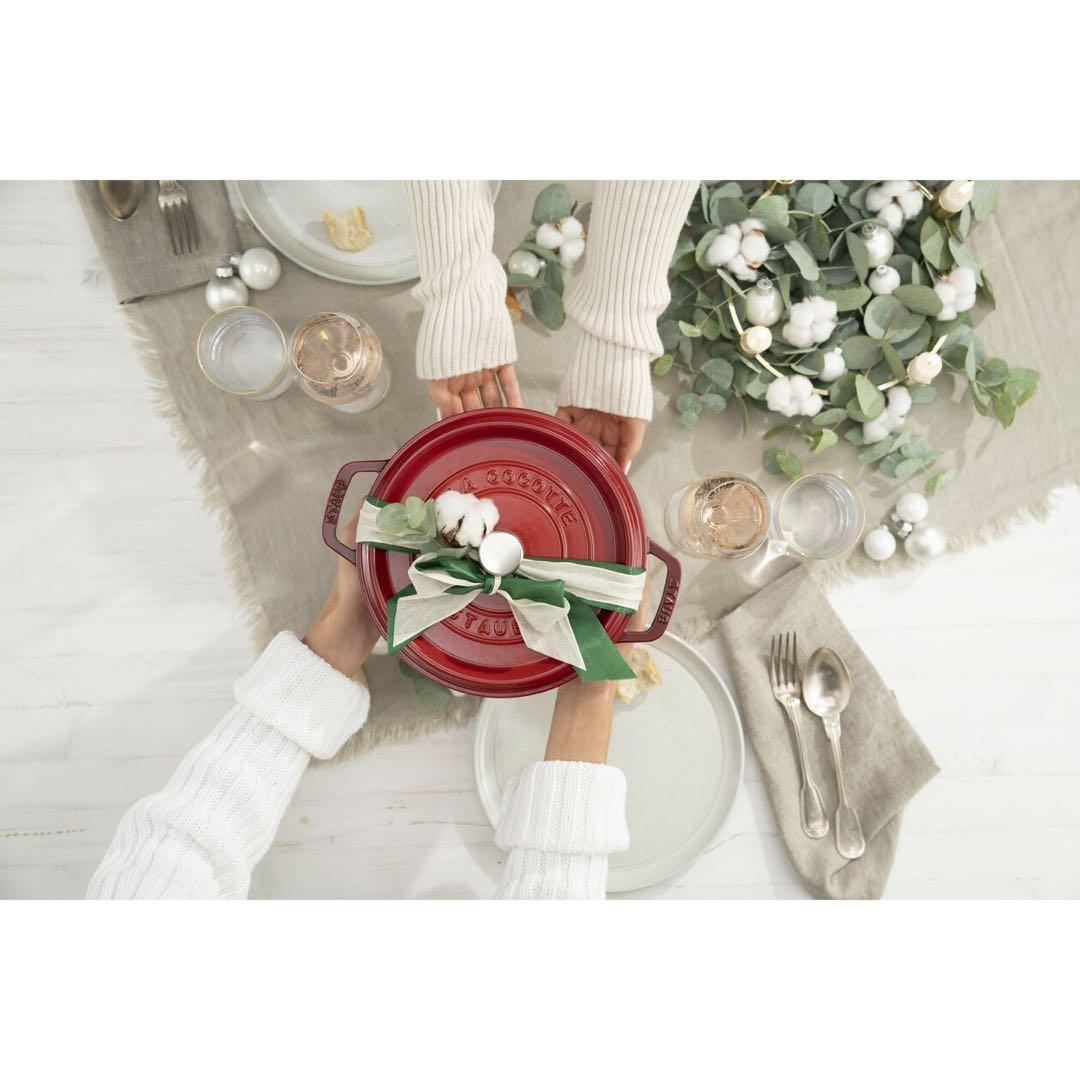 staub ストウブ 鋳物ホーロー鍋 ピコ・ココット 26 cm値下げ中