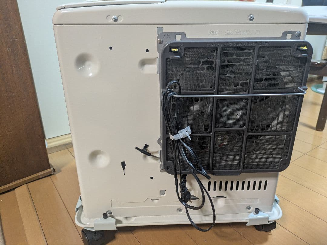 ダイニチ ブルーヒーター FW-5718LS 2018年式 9.0L