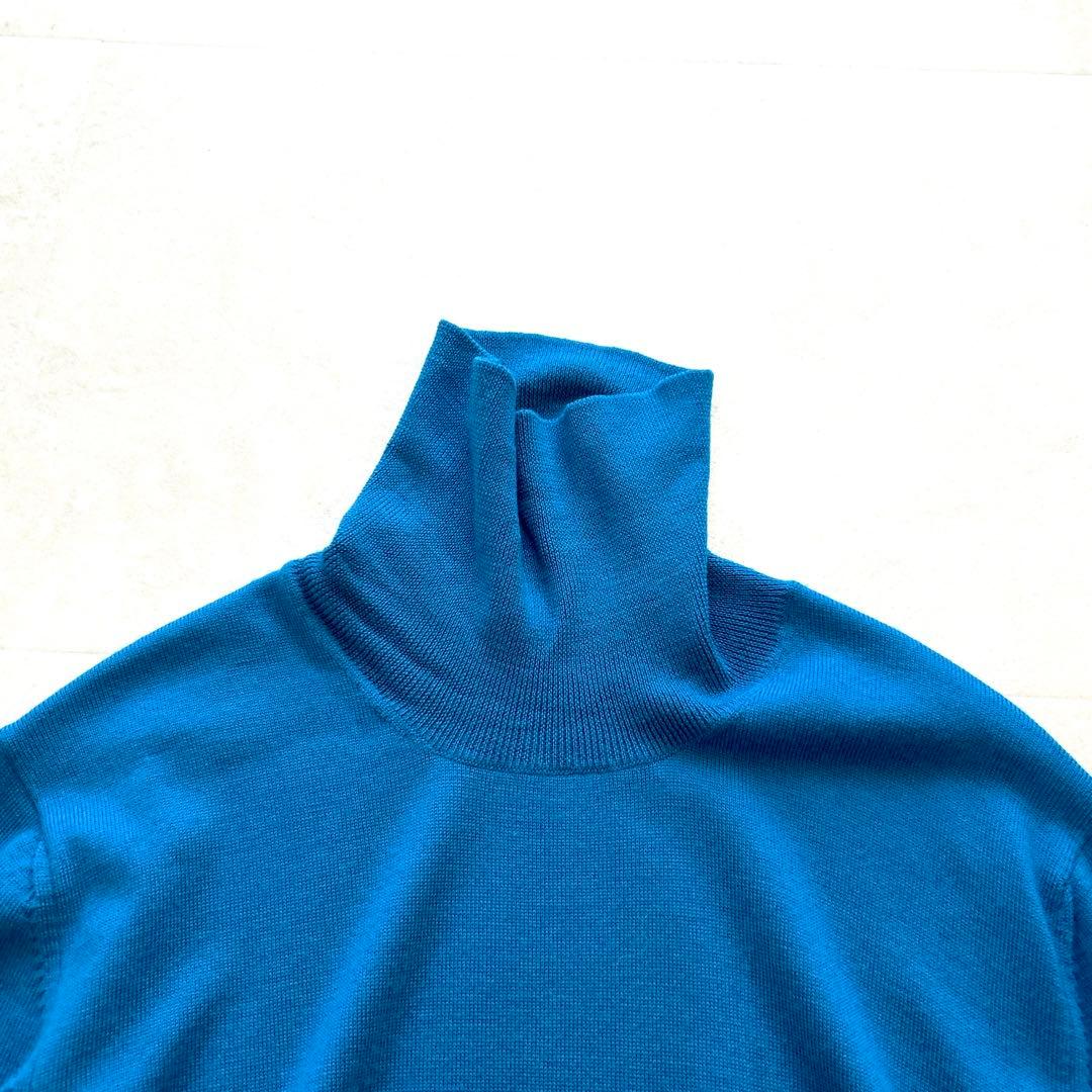 現行✨人気グランサッソウールタートルネックニット　ハイゲージ52ブルー近年モデル