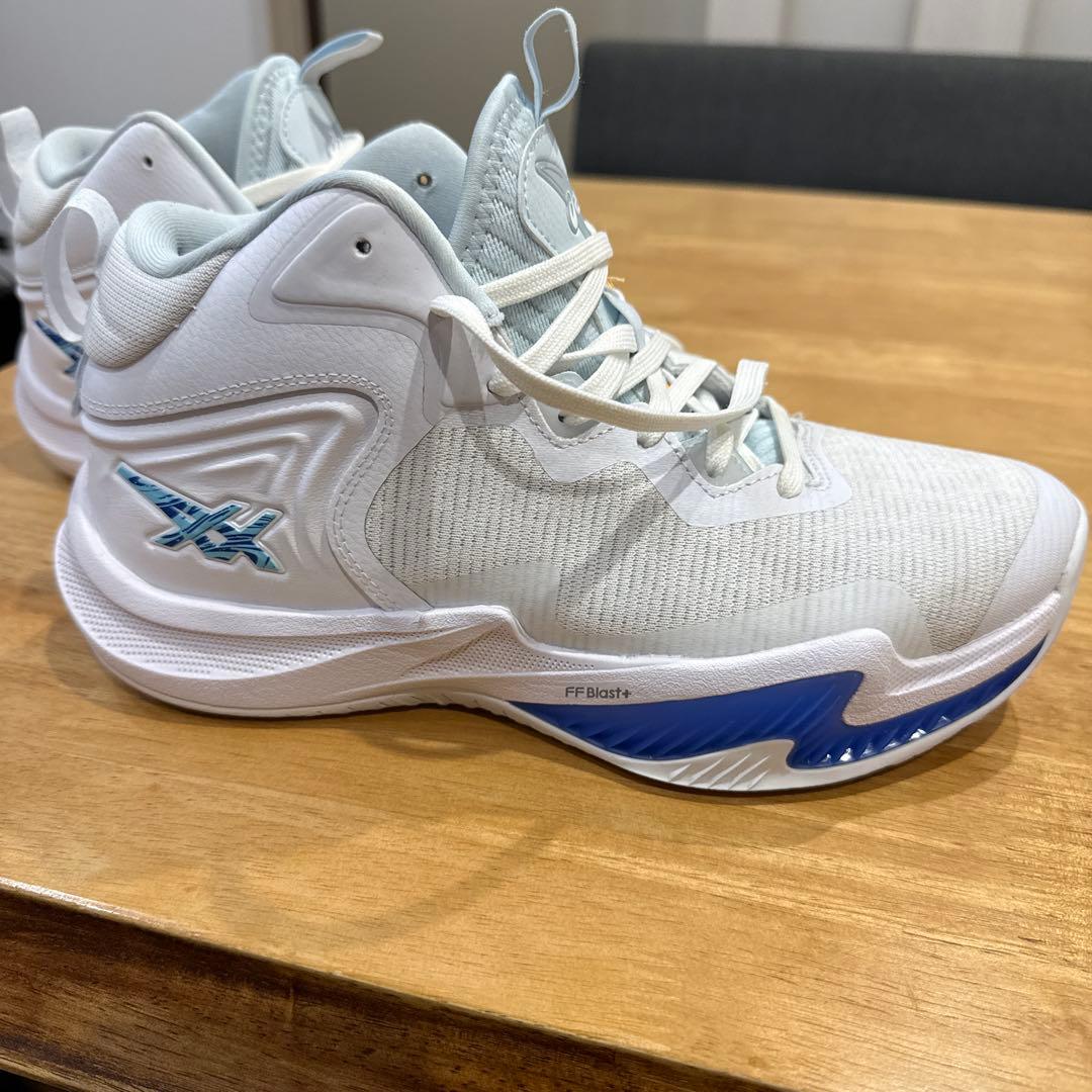 asics NOVA SURGE 3 バスケットシューズ