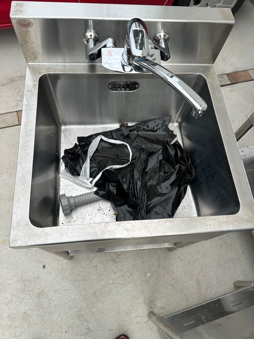 業務用ステンレスシンク 混合水栓付き