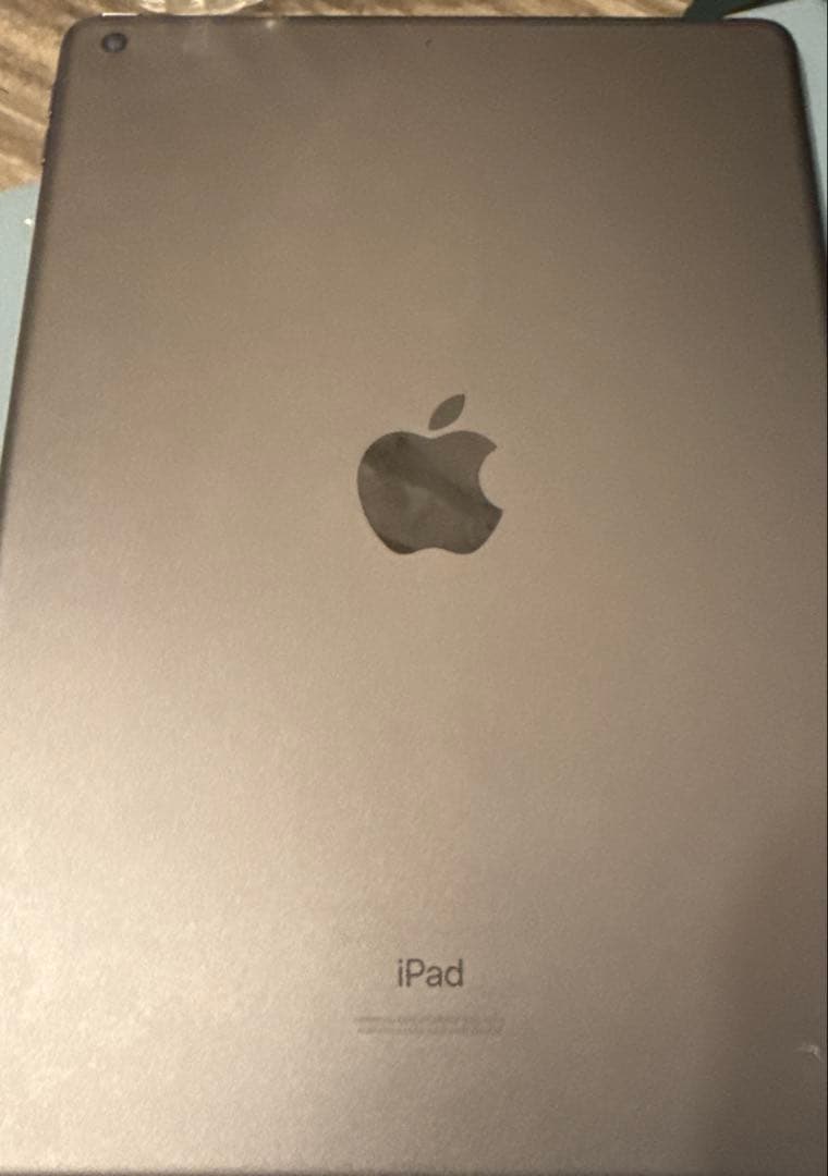 iPad 第8世代 32GB Wi-Fi スペースグレー キーボードカバー付き