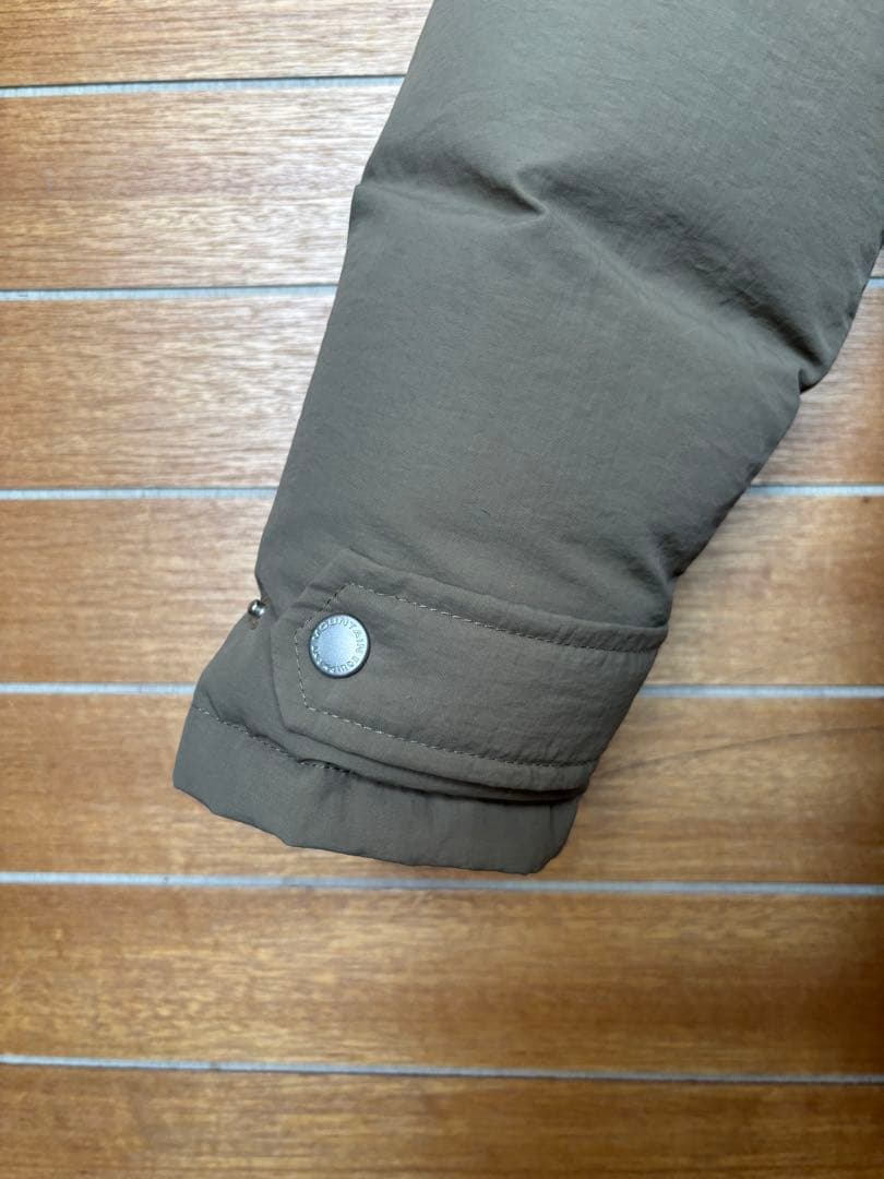 マウンテンイクイップメント　レトロレッドライン　ダウンジャケット　S