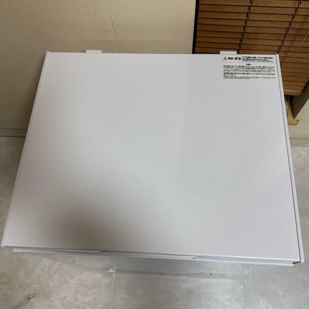 ほぼ未使用 YAMAZEN 冷凍庫 66L 静音 省エネ 温度調節7段階