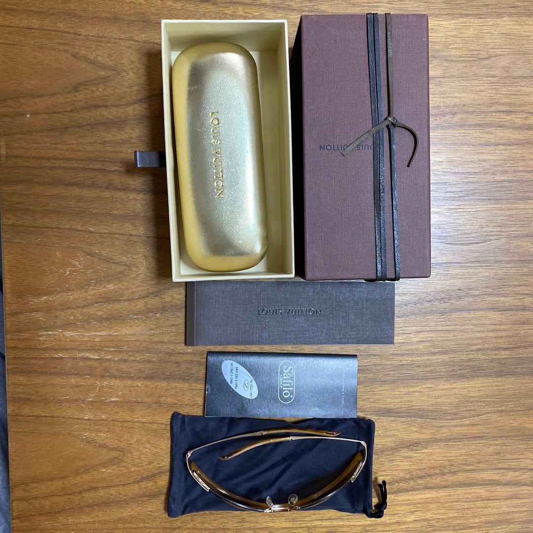 ルイヴィトン キャットアイサングラス M92408