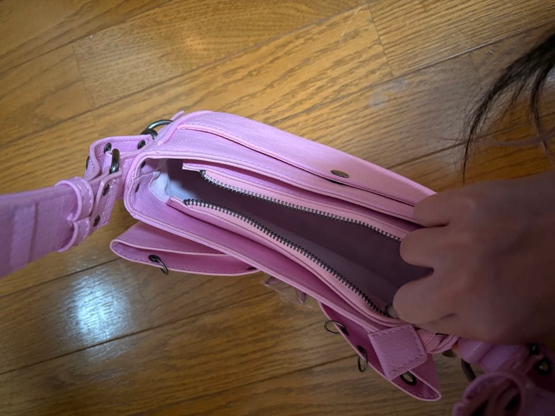 CFIERCE リボン　ショルダーバッグ　ピンク　newjeans xg