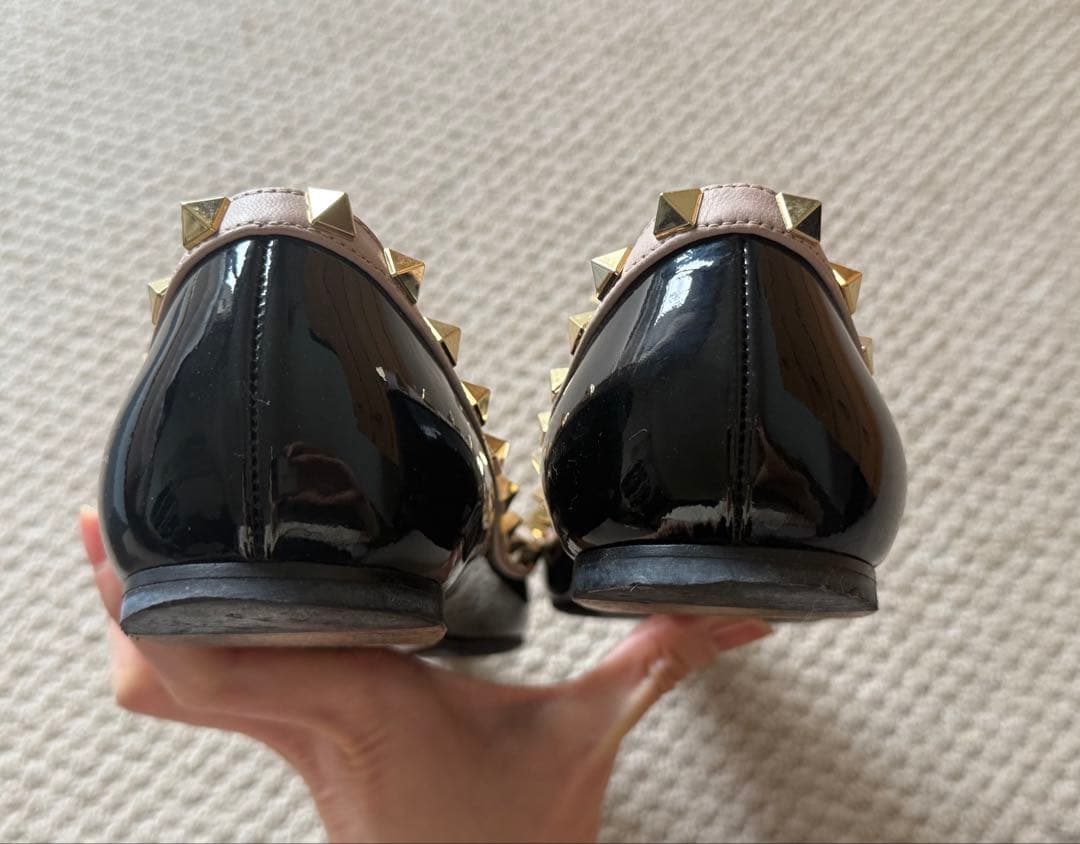 ヴァレンティノ　フラットシューズ