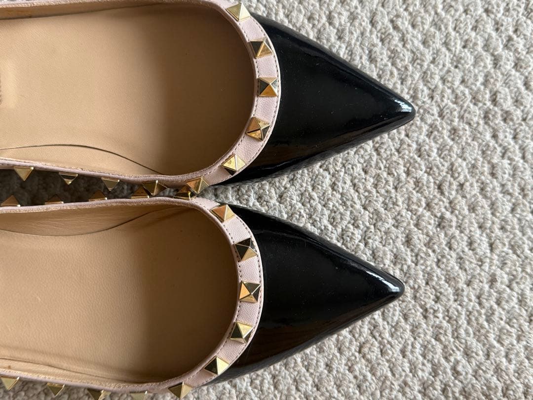 ヴァレンティノ　フラットシューズ