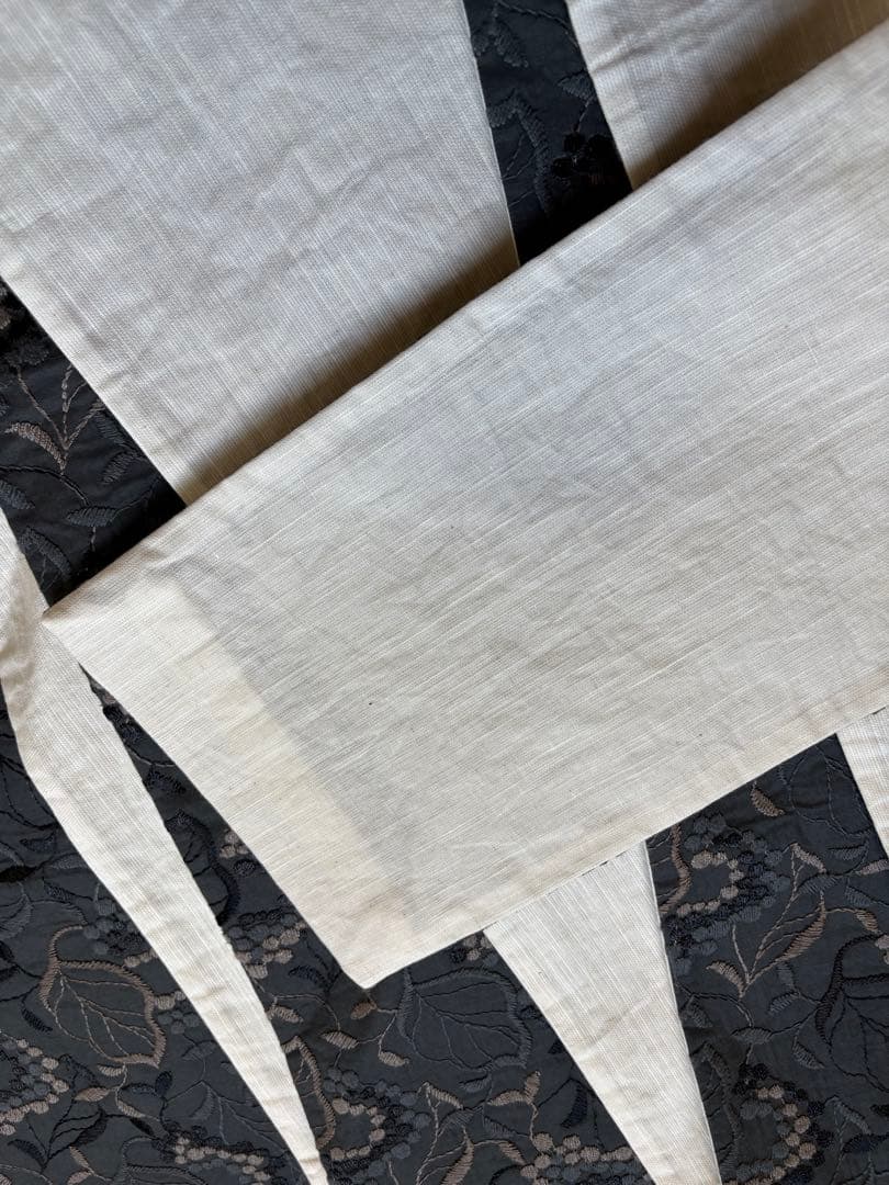 半幅帯 百華 MOMOKA 刺繍 ボタニカル 草花 グレー×白