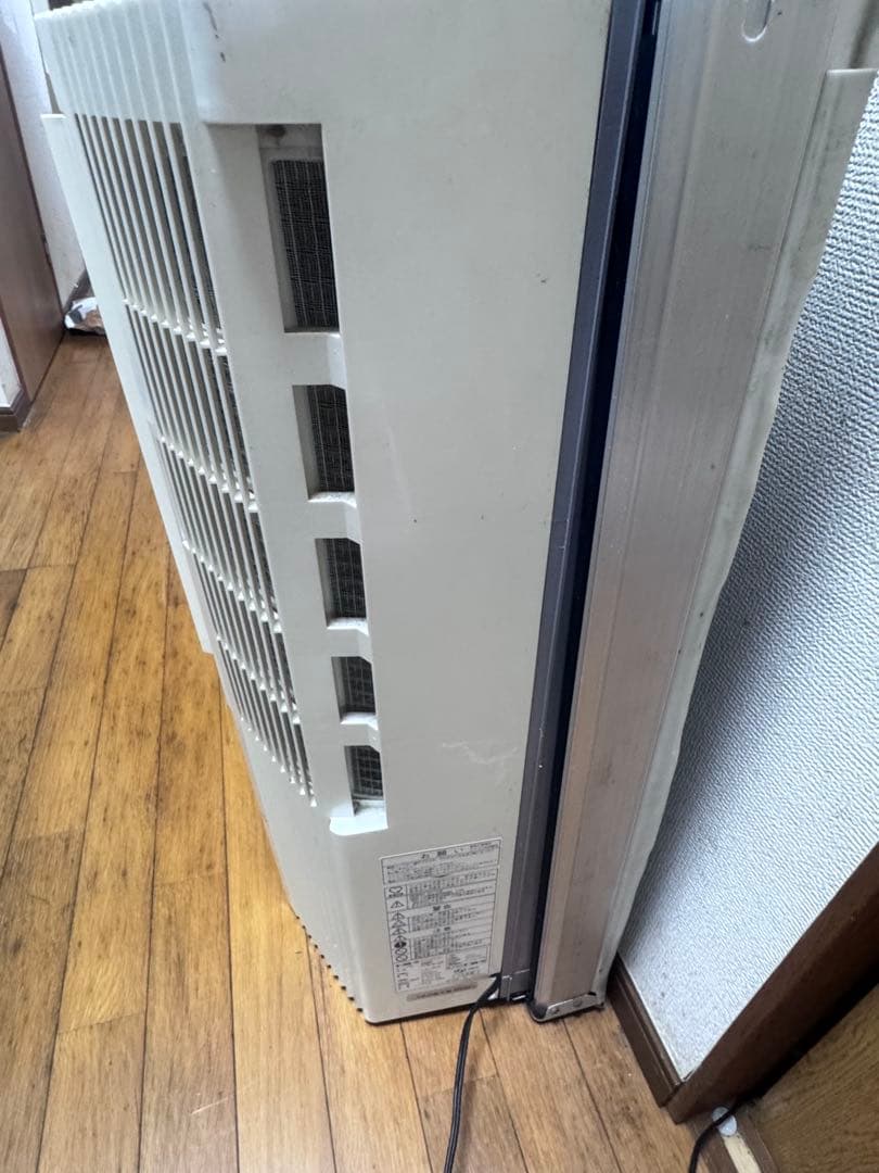 24時だけ！TOYOTOMI 窓用エアコン TIW-A18K リモコン付き枠付き