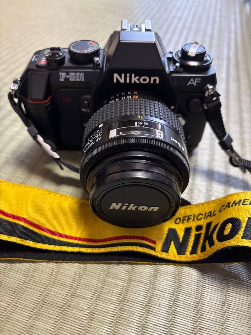 Nikon F-501 一眼レフカメラ
