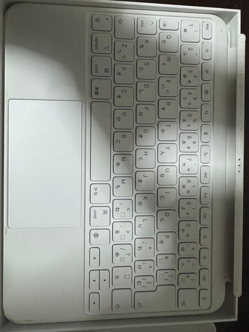 iPad Magic Keyboard Folio ホワイト